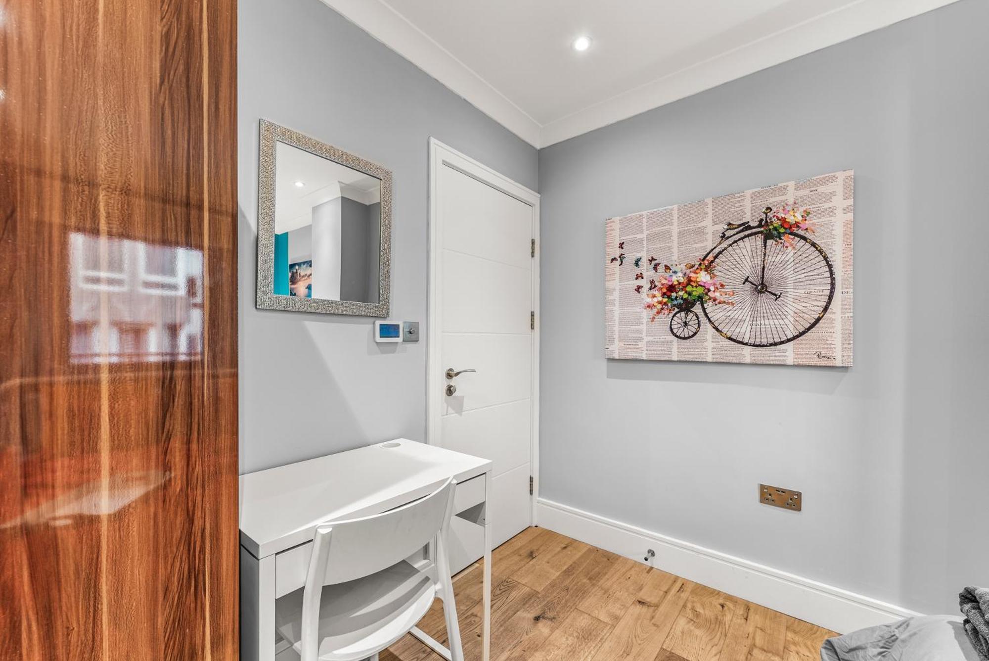 Comfortable City Centre Apartment For Contractors And Couples - City Centre Бристол Екстериор снимка